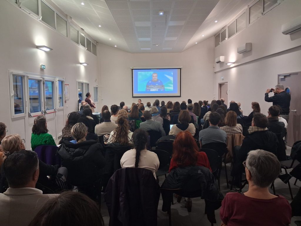 2b35451c-fa1f-4c16-a911-59947e457df5