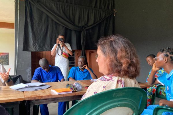 Du Val d’Oise au Bénin : une rencontre artistique autour du théâtre et du handicap